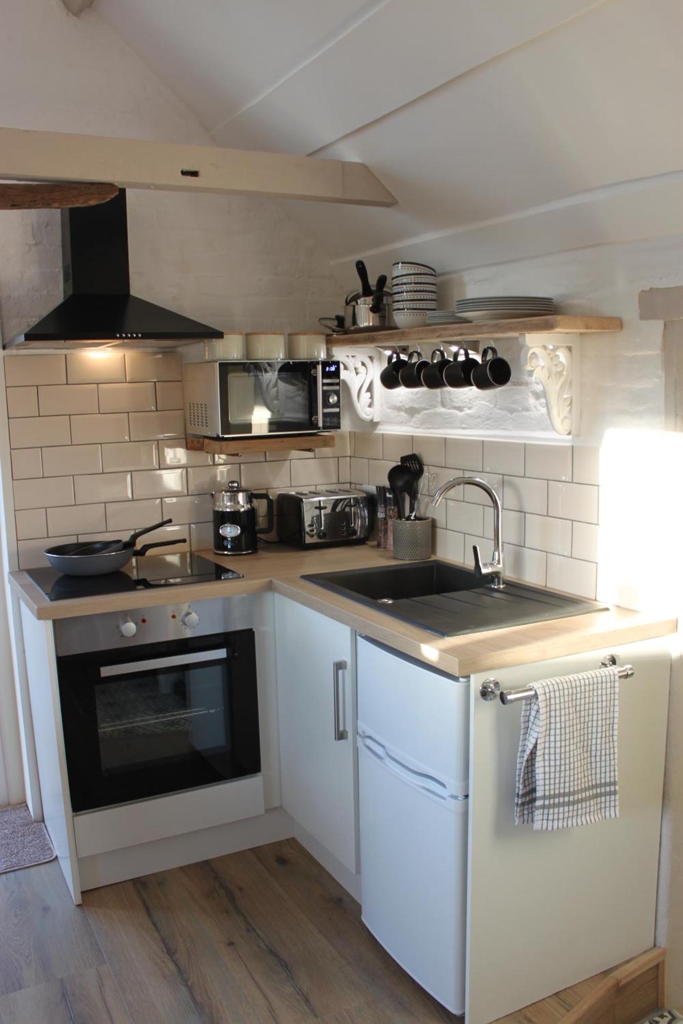 Beautiful Barn Conversion, 3 Bed, Hot Tub, Sauna, Gym, Enclosed Garden Ryde  Exteriör bild